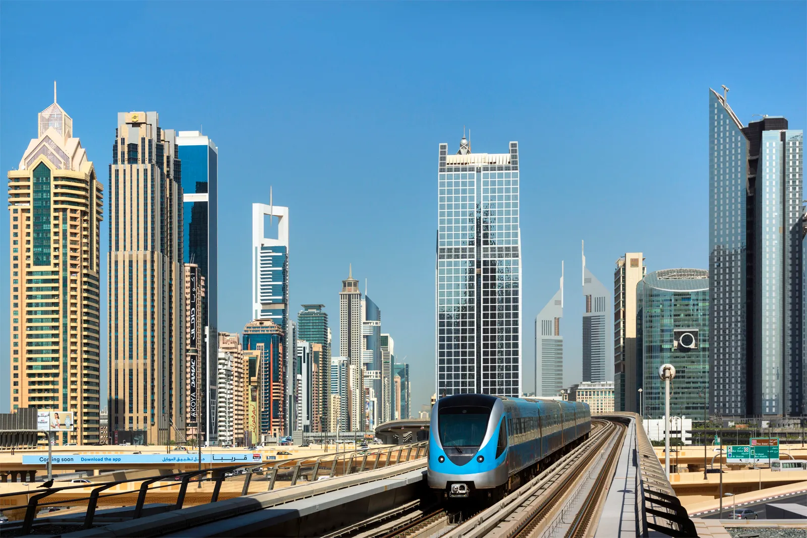 train-first-Dubai-emirate-rapid-transit-line-kind-Sept-10-2009